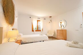 Stylish Two-bedroom Villa