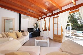 Stylish Two-bedroom Villa
