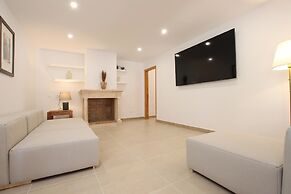 Stylish Two-bedroom Villa