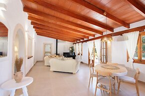 Stylish Two-bedroom Villa