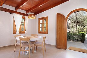 Stylish Two-bedroom Villa