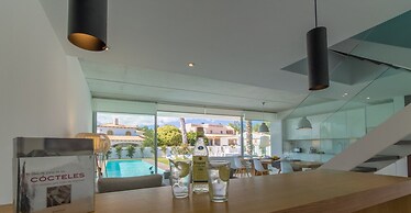 Luxury Villa With Pool