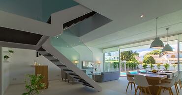 Luxury Villa With Pool