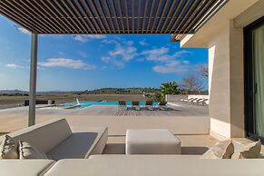Dalt Son Morro Villa With Hot Tub