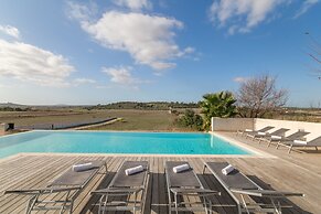Dalt Son Morro Villa With Hot Tub