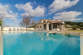 Dalt Son Morro Villa With Hot Tub