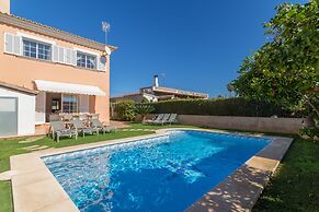 Modern Villa With Pool