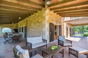 Cozy Villa With Private Pool