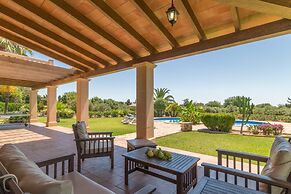 Cozy Villa With Private Pool