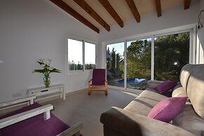Beach Holiday Home With Private Pool