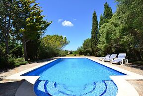 Beach Holiday Home With Private Pool