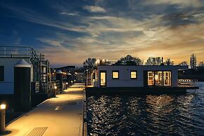 Hausboot am Saaler Bodden, Ribnitz-damgarten