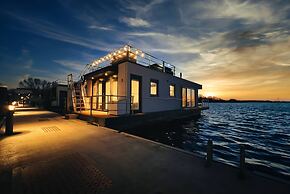 Hausboot am Saaler Bodden, Ribnitz-damgarten