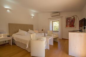Son Simo Vell Pool & Vineyard Views