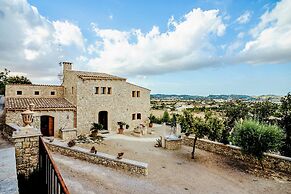 Cozy Mountain-view Villa