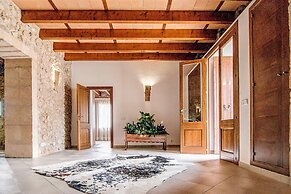 Cozy Mountain-view Villa