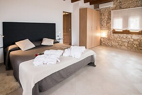 Cozy Mountain-view Villa