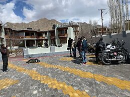 Hotel mandalchan