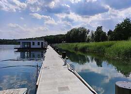 Hausboot am Grabendorfer See
