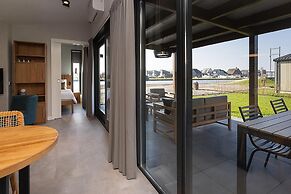 Docklodge Stay by the Water
