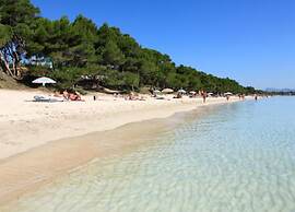 Beachside La Pau de Mar Villa With Pool