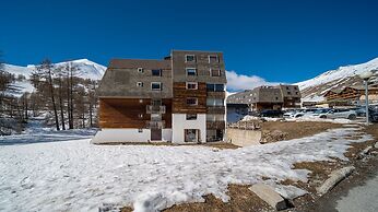 Apartment in Allos With Stunning Mountain Views