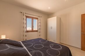 Villa in Spain With Private Pool & Beaches Nearby