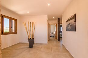 Villa in Spain With Private Pool & Beaches Nearby