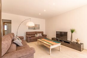 Villa in Spain With Private Pool & Beaches Nearby