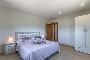 Villa in Spain With Private Pool & Beaches Nearby