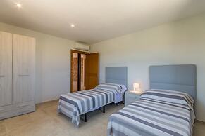 Villa in Spain With Private Pool & Beaches Nearby