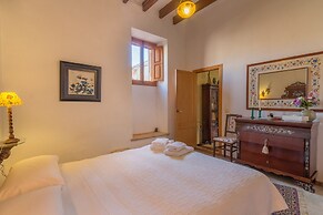 Spacious Lexiclati Villa With Pool