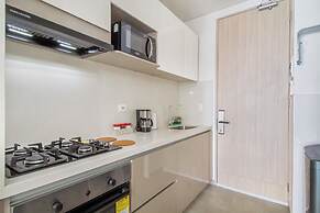 Salguero Suites By HostPro
