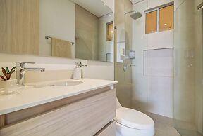 Salguero Suites By HostPro