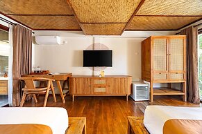 Cove Urbanest Inn