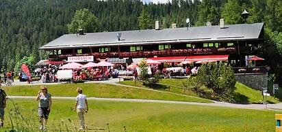 Apartment in Seefeld Near Ski Slopes