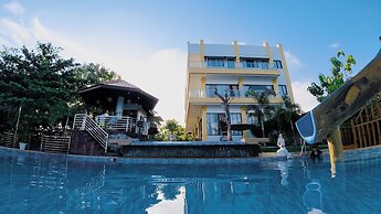 Sacaan Tropical Breeze Resort
