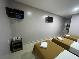 OYO 91119 Hotel D Lima Inn