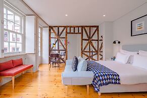 Pretty Apartment With Modern Comforts
