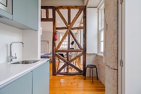 Pretty Apartment With Modern Comforts