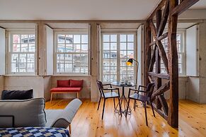 Pretty Apartment With Modern Comforts