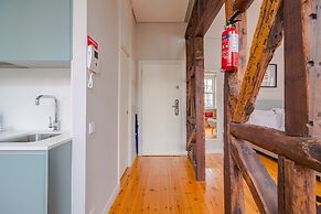 Pretty Apartment With Modern Comforts