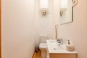 2 Bedroom Apartment in Oporto