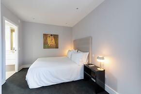 Avenue Hill Hotel