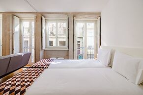 Central Porto Apartment With Balcony
