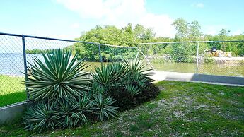 See Belize Sea View Vacation Rentals
