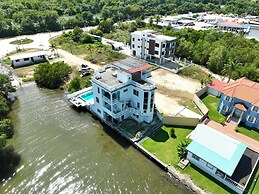 See Belize Sea View Vacation Rentals