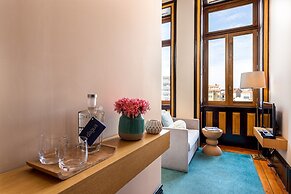 Centrally Located Apartment in Oporto
