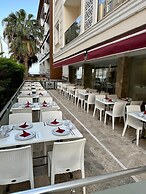 PALM BEACH HOTEL