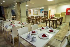 PALM BEACH HOTEL